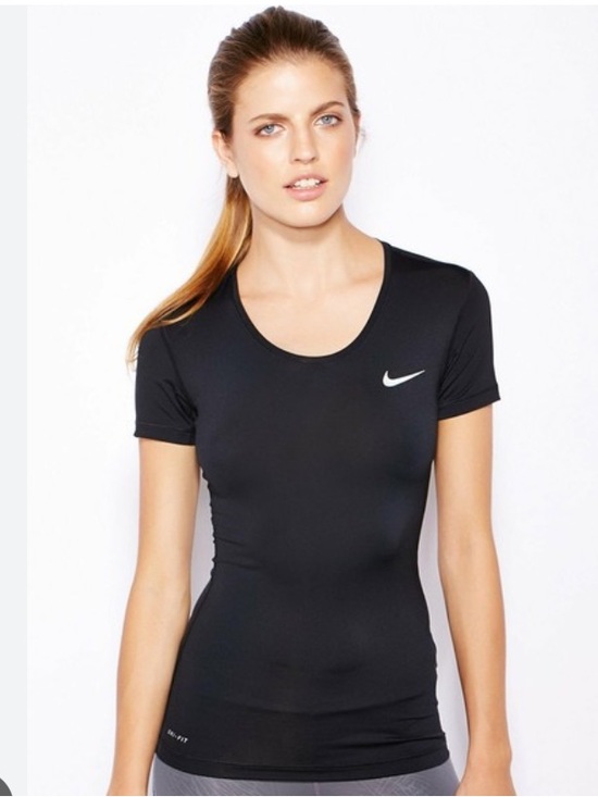 Nike Tops - Nike Pro Dri Fit T-shirt - Black